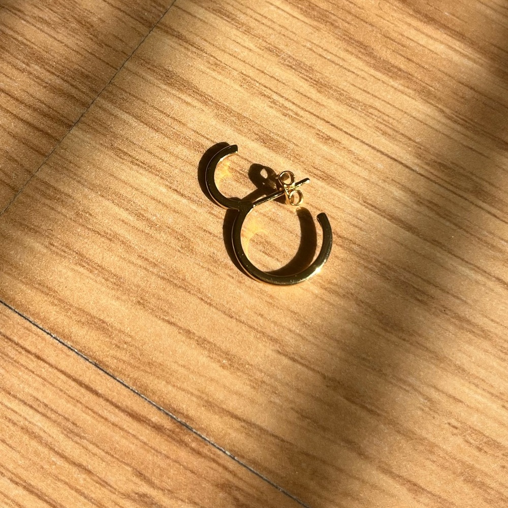 The M Jewelers Double Hoop Ear Suspender Cuff Gold